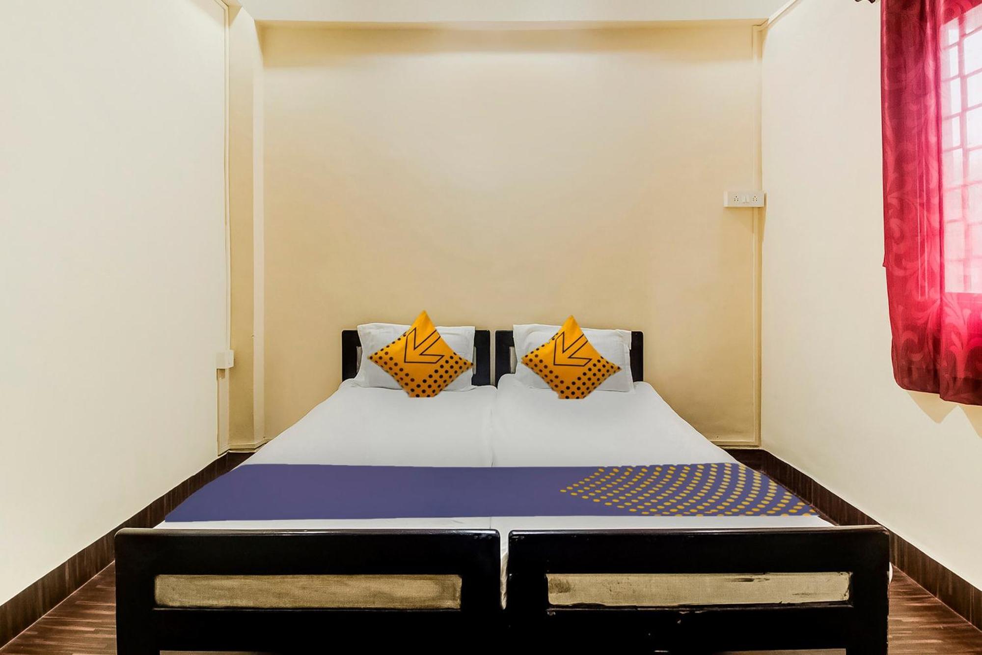 Hotel O New Ushakal Lodging & Boarding Nirmal  Экстерьер фото